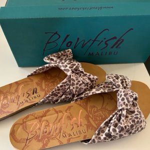 BLOWFISH  "GINAH" Grey Ocean Leopard Print Bow Slides/Sandals